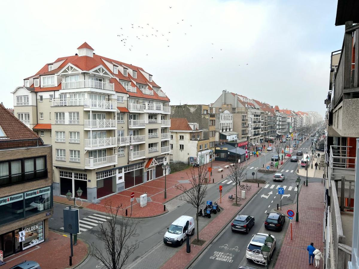 Ferienwohnung Au Travers Du Hublot Knokke-Heist Exterior foto